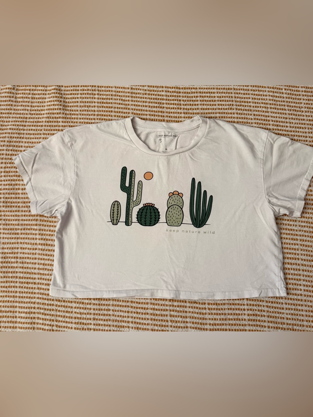 Keep Nature Wild Cactus Friends Crop Tee Size Small White